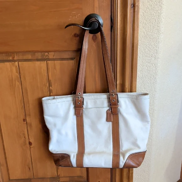 Coach White and Brown Tote Bag - Picture 1 of 11